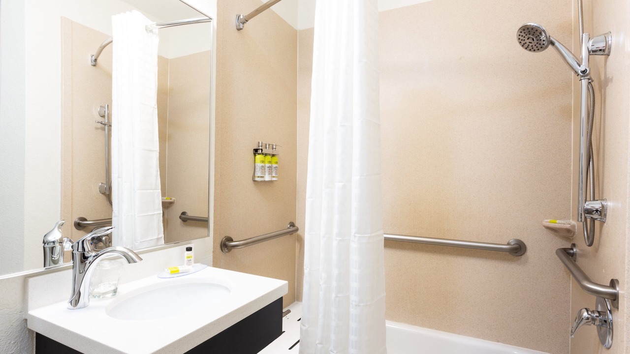 Photo of Bathroom in Edgewood