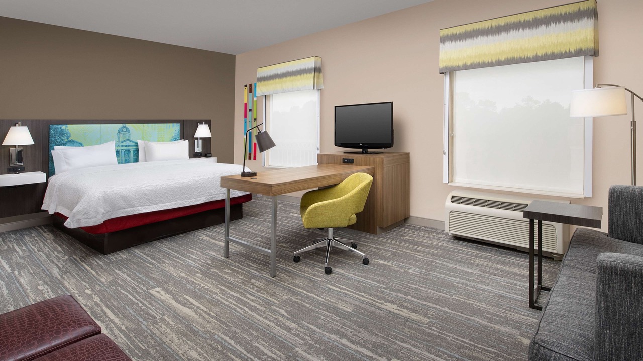Photo of Bedroom in Lake City