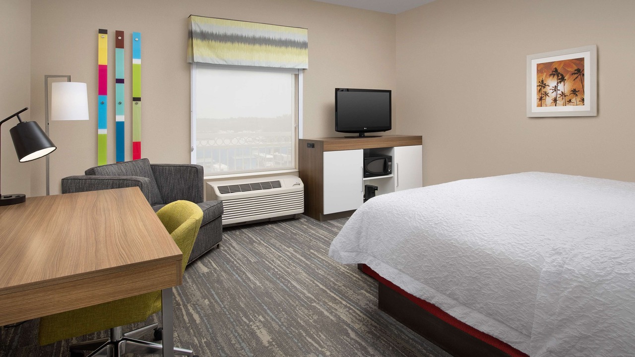Photo of Bedroom in Lake City