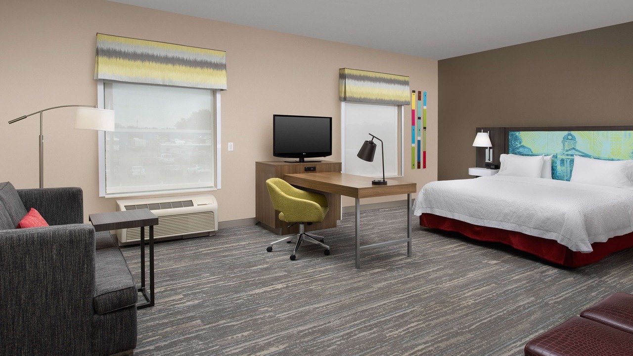 Photo of Bedroom in Lake City
