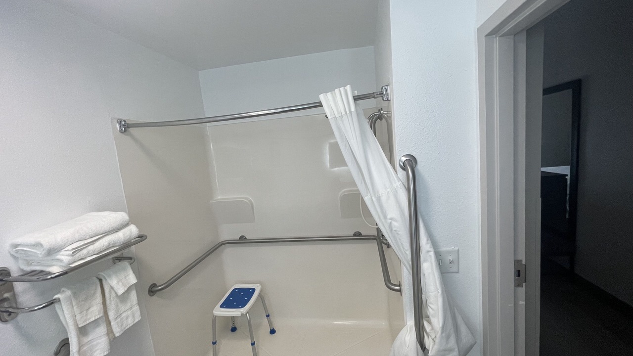 Photo of Bathroom in Midway