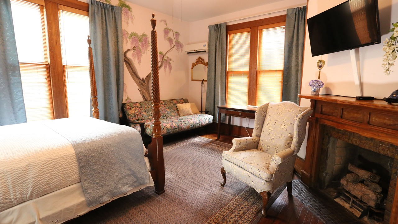Photo of Bedroom in Gainesville