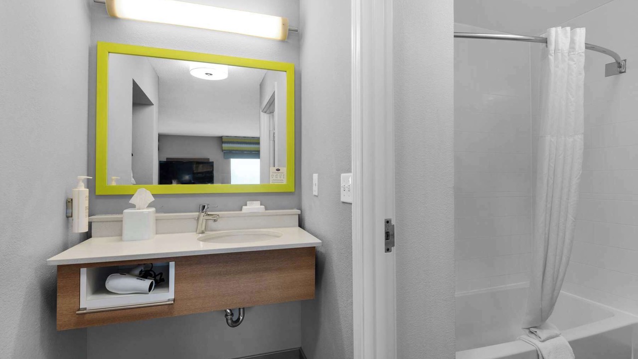 Photo of Bathroom in Ferry Pass