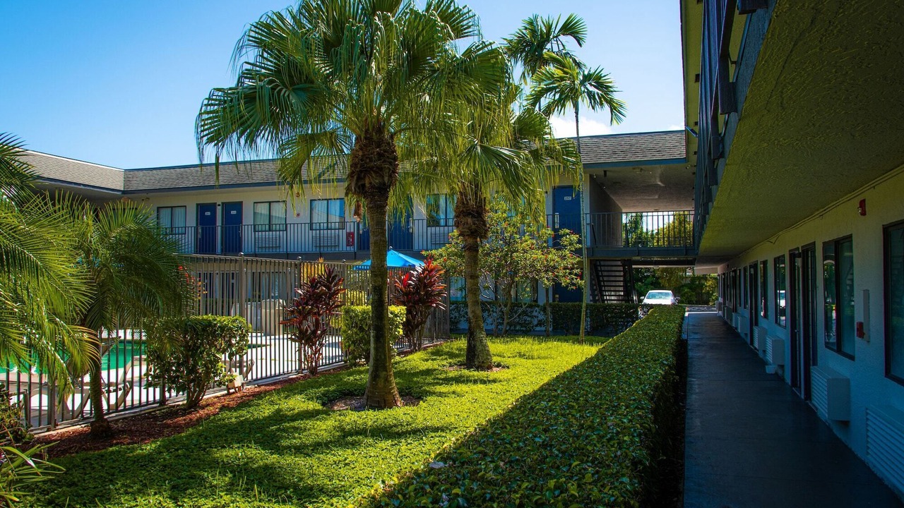 Photo of Outdoor in Lantana