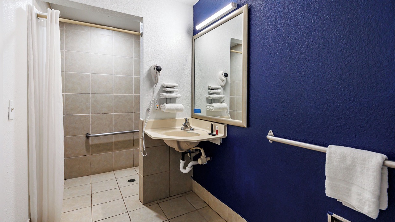 Photo of Bathroom in Gantt