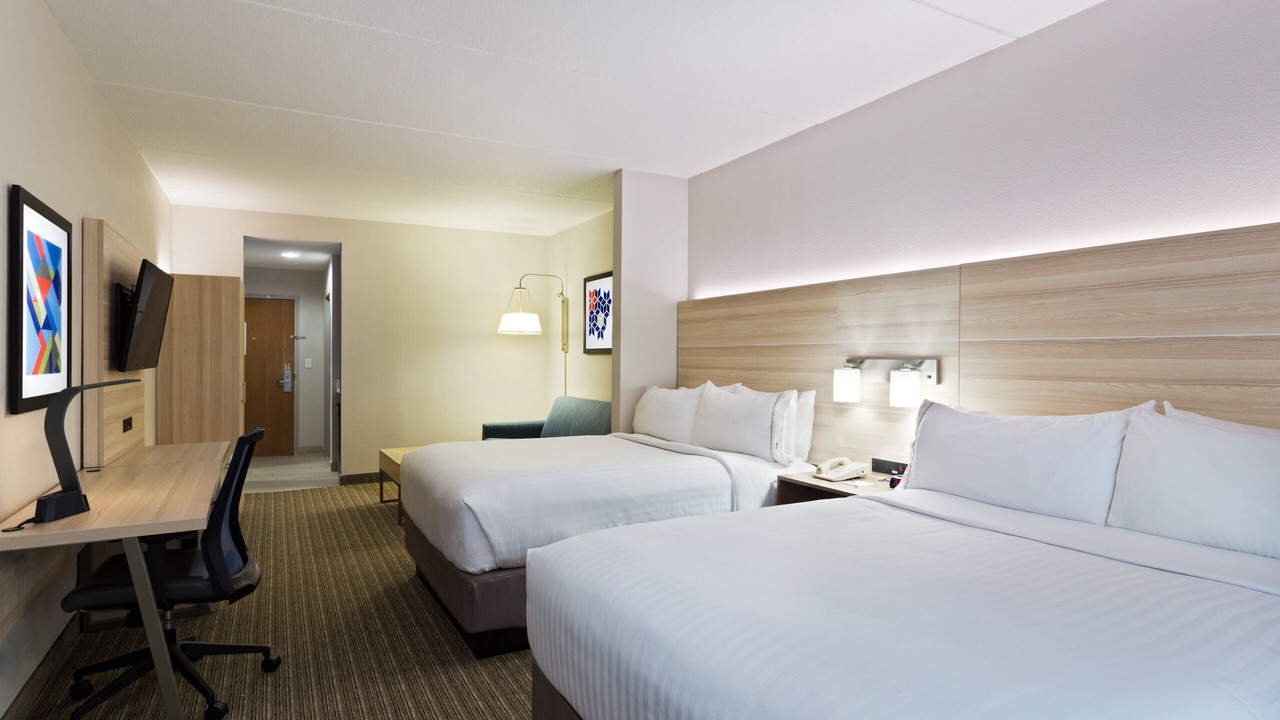 Photo of Bedroom in Tavares
