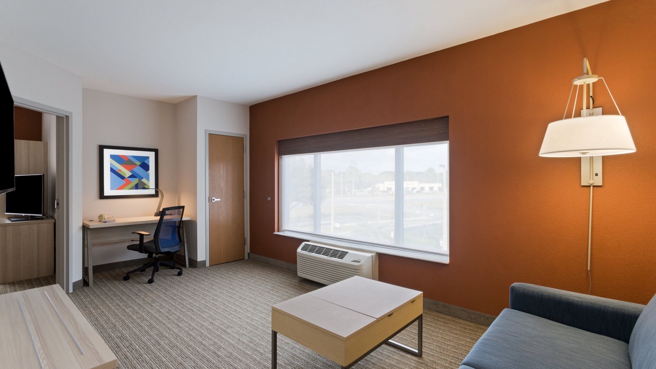 Photo of Bedroom in Tavares