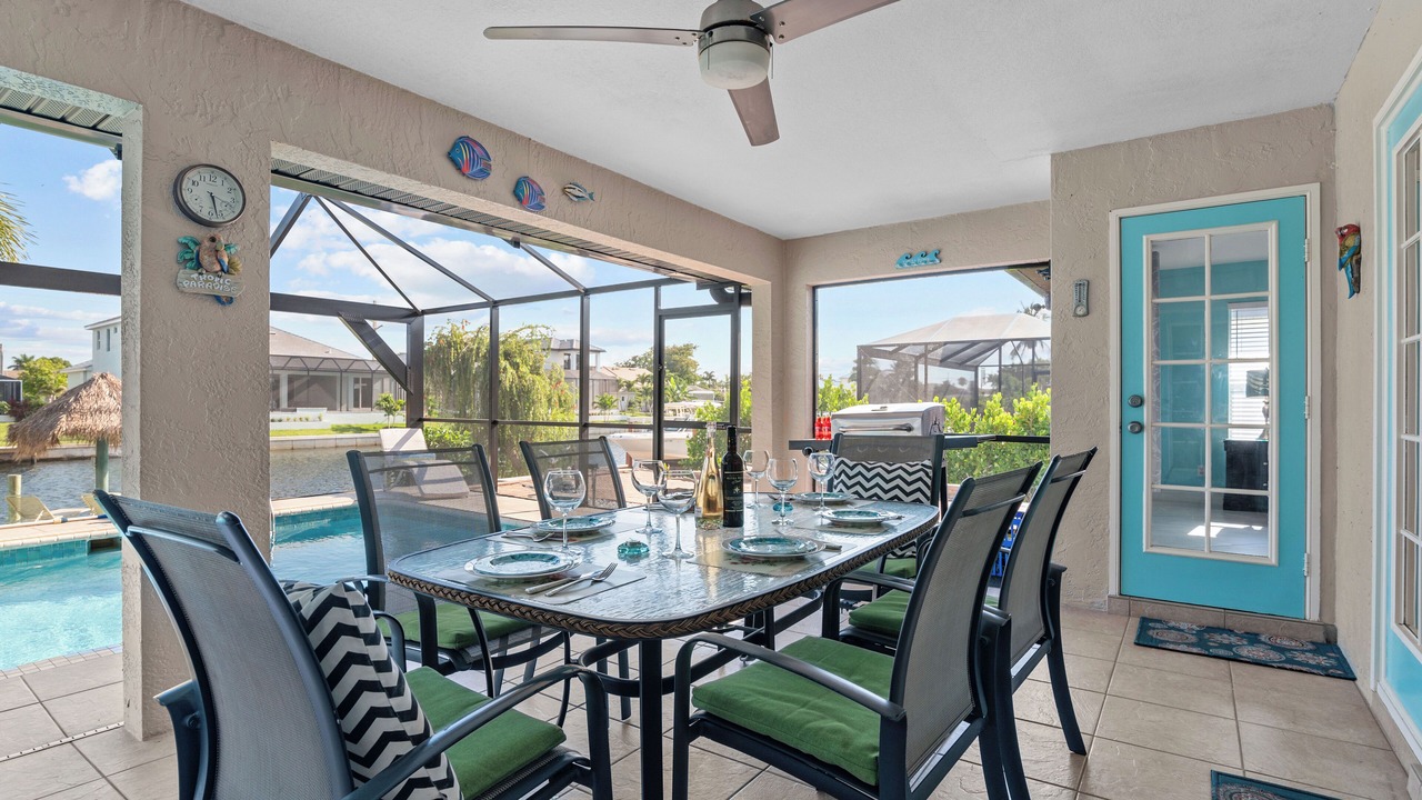 Photo of Outdoor in Pelican
