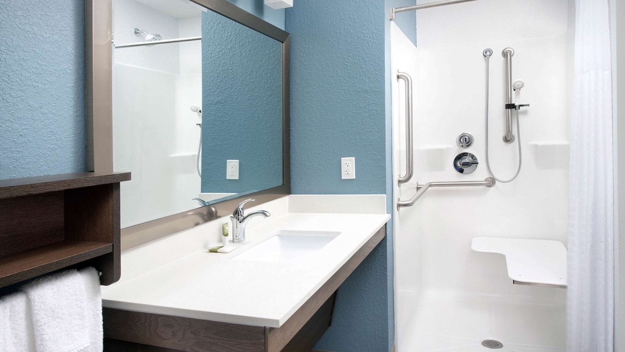 Photo of Bathroom in Ludlam