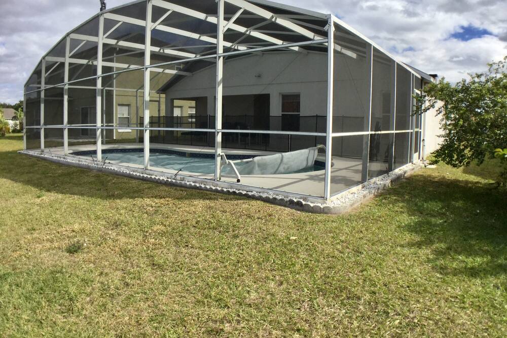 Photo of Outdoor in Poinciana