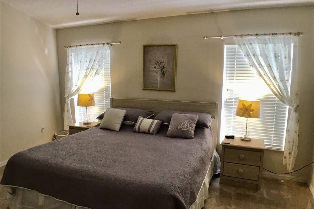 Photo of Bedroom in Poinciana