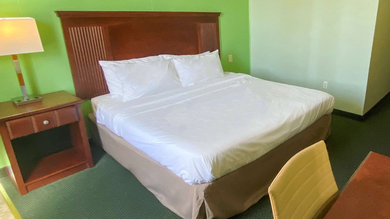 Photo of Bedroom in Lake City
