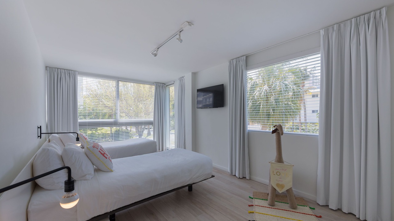 Photo of Bedroom in Key Biscayne