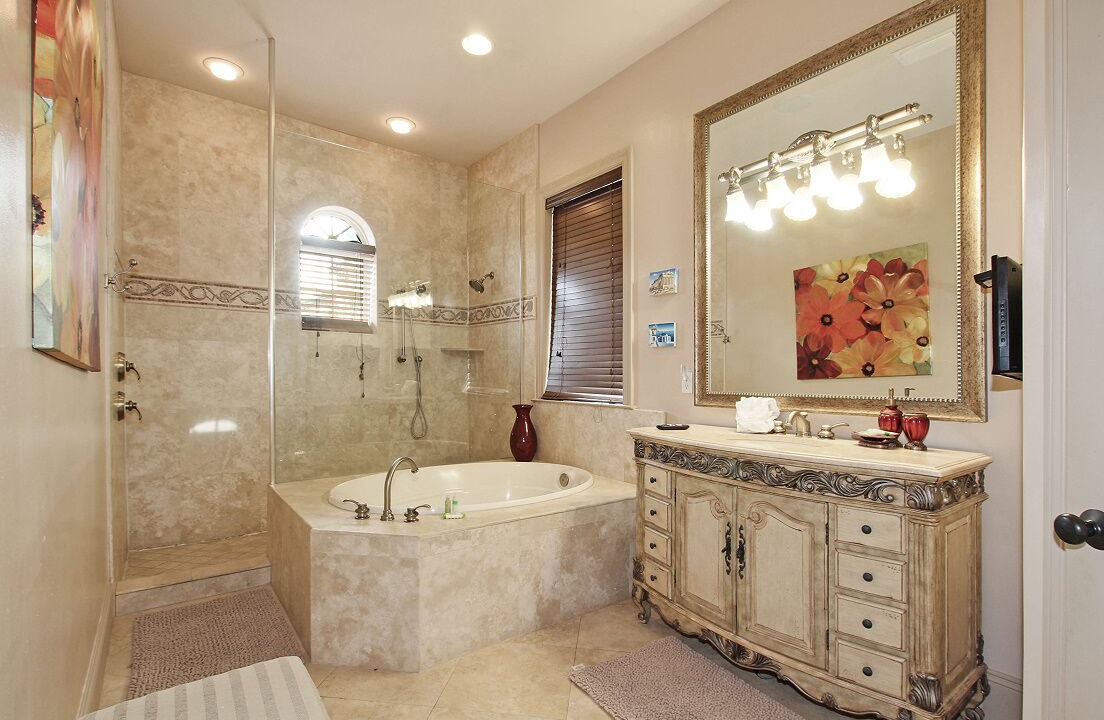 Photo of Bathroom in St. Tropez