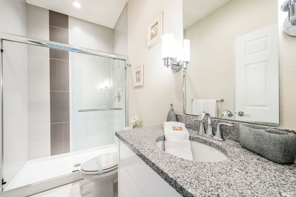 Photo of Bathroom in Four Corners
