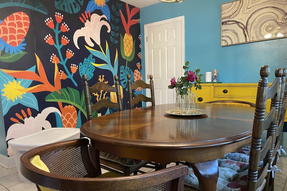Photo of Bedroom in Tallahassee