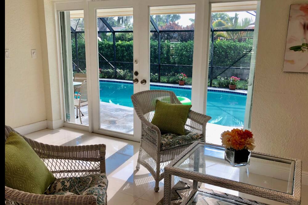 Photo of Livingroom in South Corals