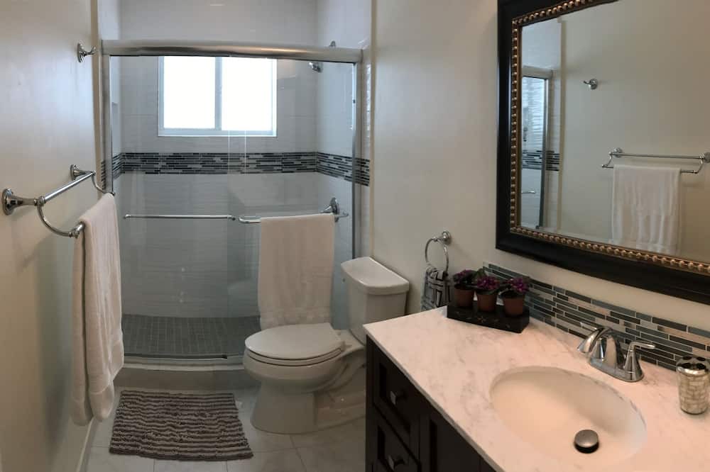 Photo of Bathroom in South Corals