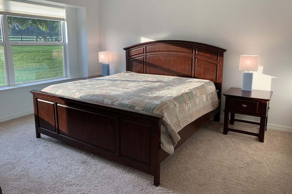 Photo of Bedroom in Glenwood