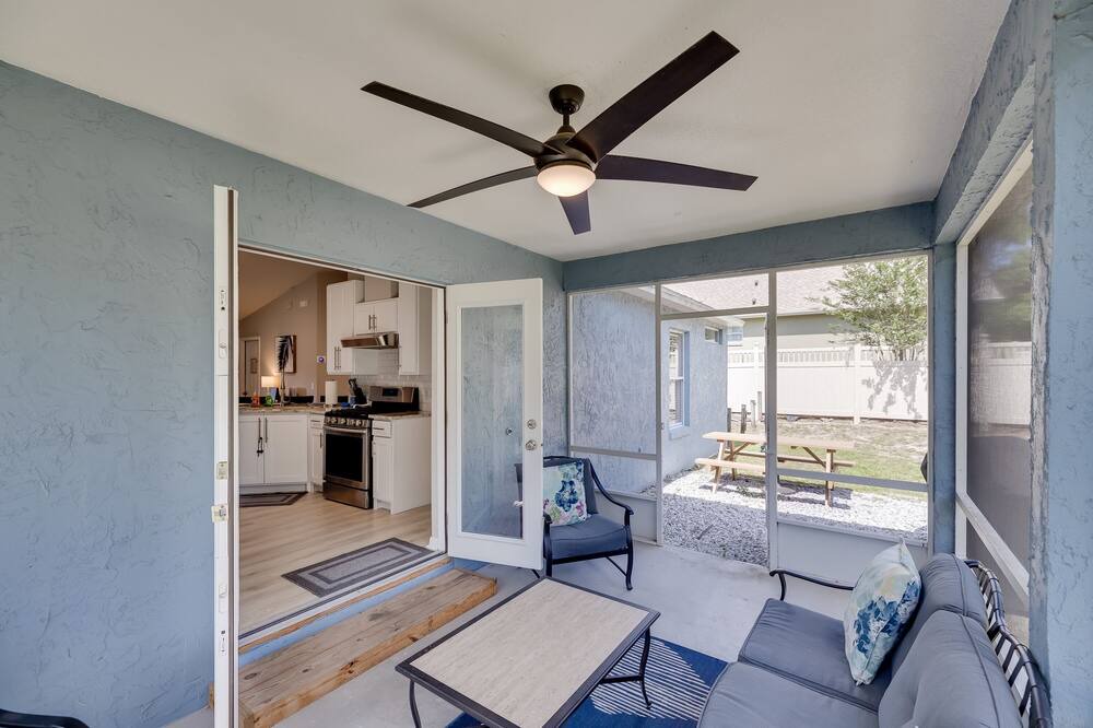 Photo of Livingroom in DeLand