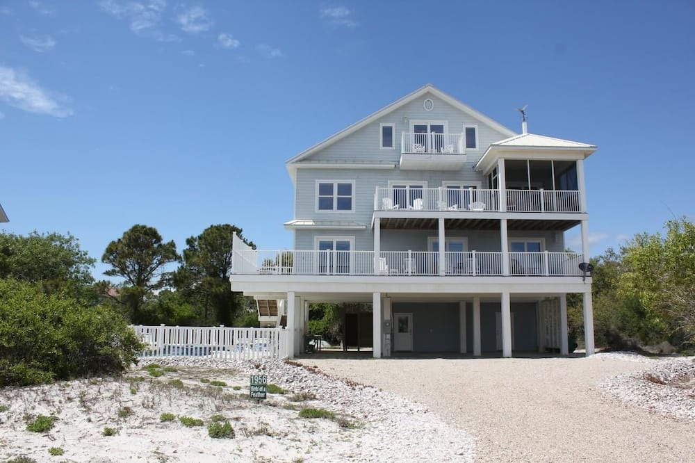 Photo of Outdoor in Treasure Beach Village