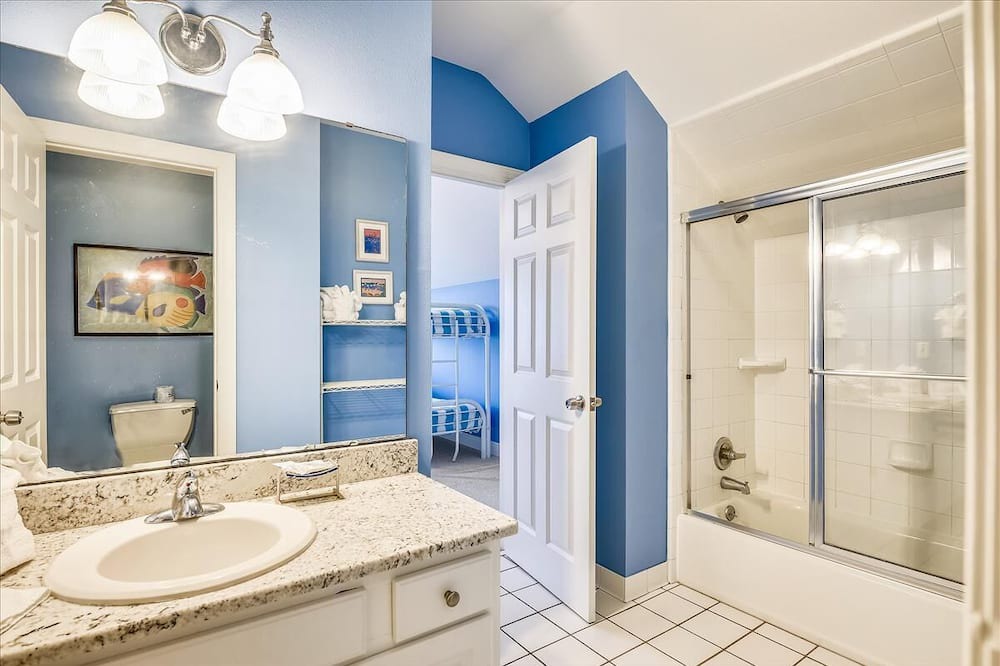 Photo of Bathroom in Treasure Beach Village