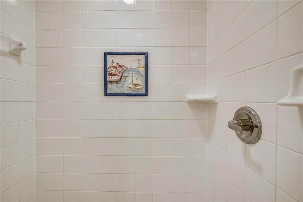 Photo of Bathroom in Treasure Beach Village