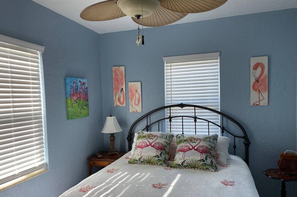 Photo of Bedroom in Independence Square