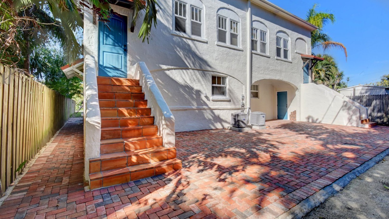 Photo of Outdoor in Parrot Cove