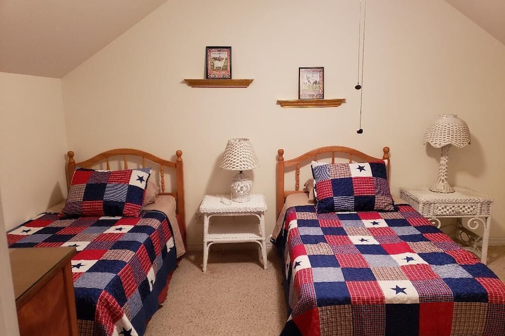 Photo of Bedroom in Hawthorne