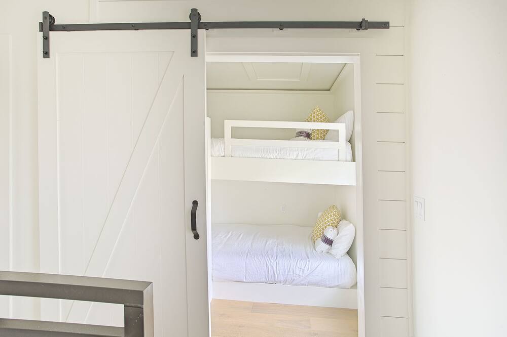 Photo of Bedroom in Santa Rosa Beach