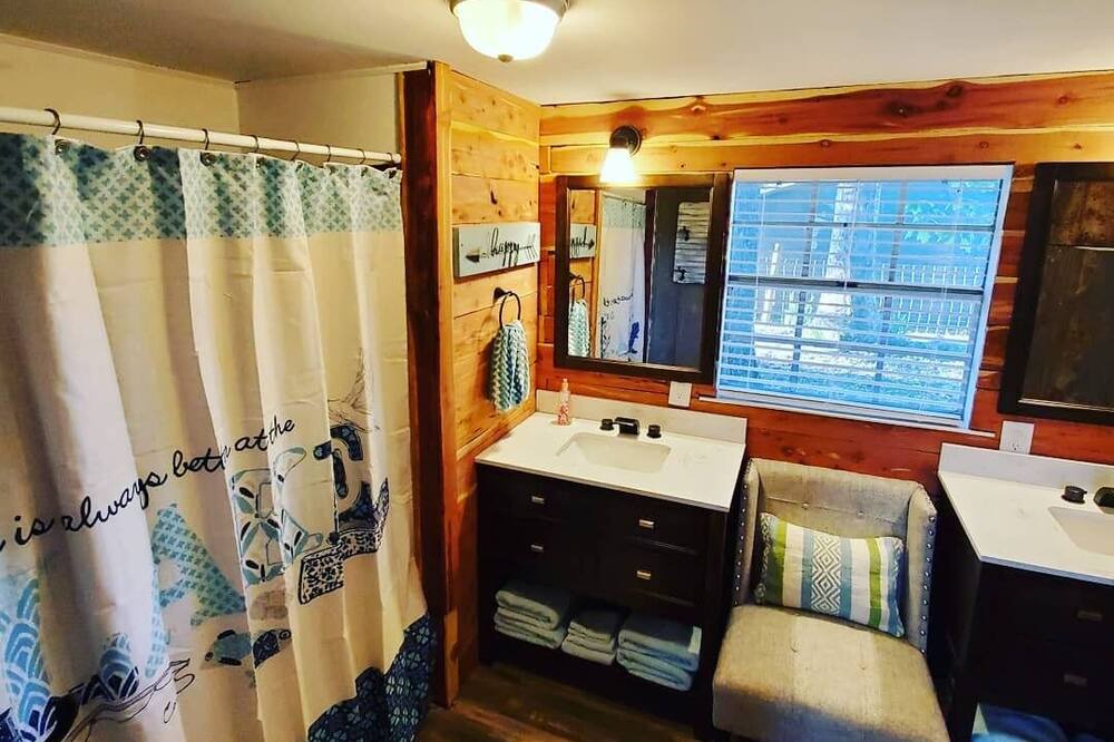 Photo of Bathroom in Town Creek