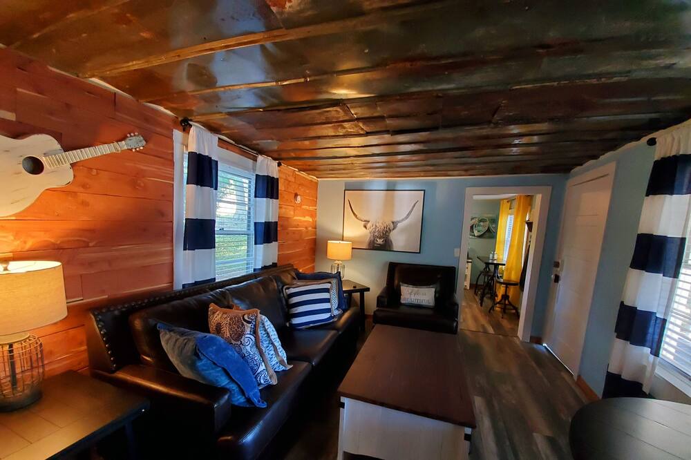 Photo of Bedroom in Town Creek