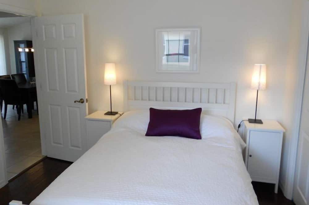Photo of Bedroom in Hernando