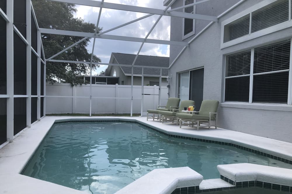 Photo of Outdoor in Pinewood Country Estates