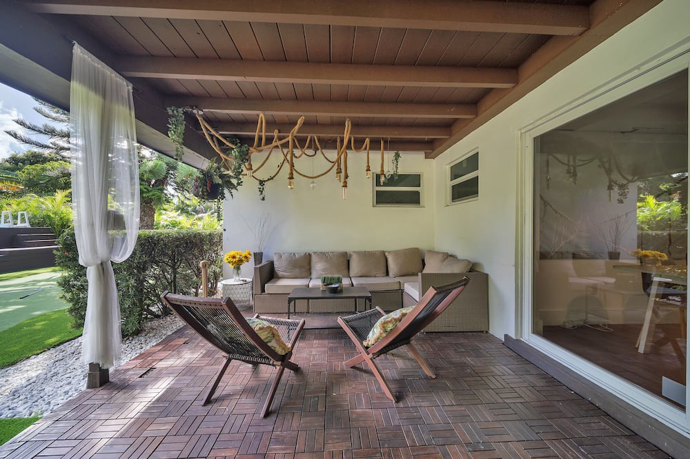 Photo of Patio Balcony in Golden Glades