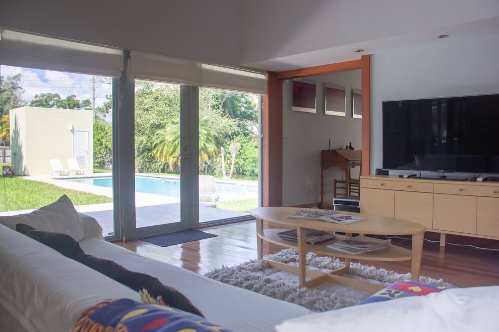 Photo of Outdoor in South Miami
