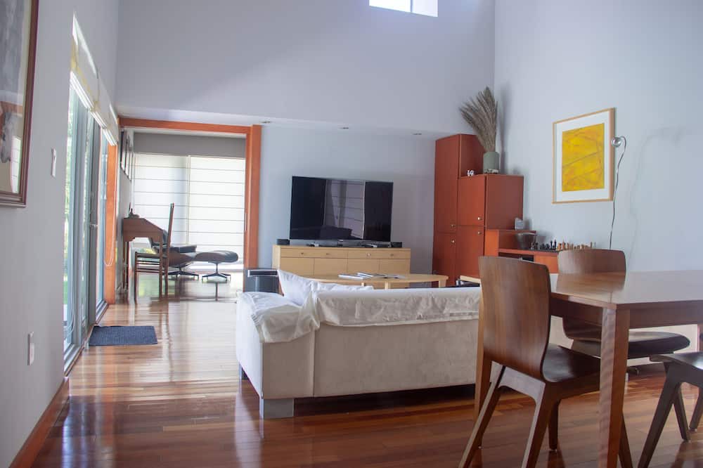 Photo of Bedroom in South Miami