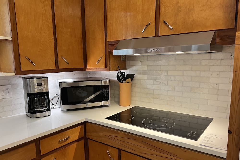 Photo of Kitchen in Arlington Park