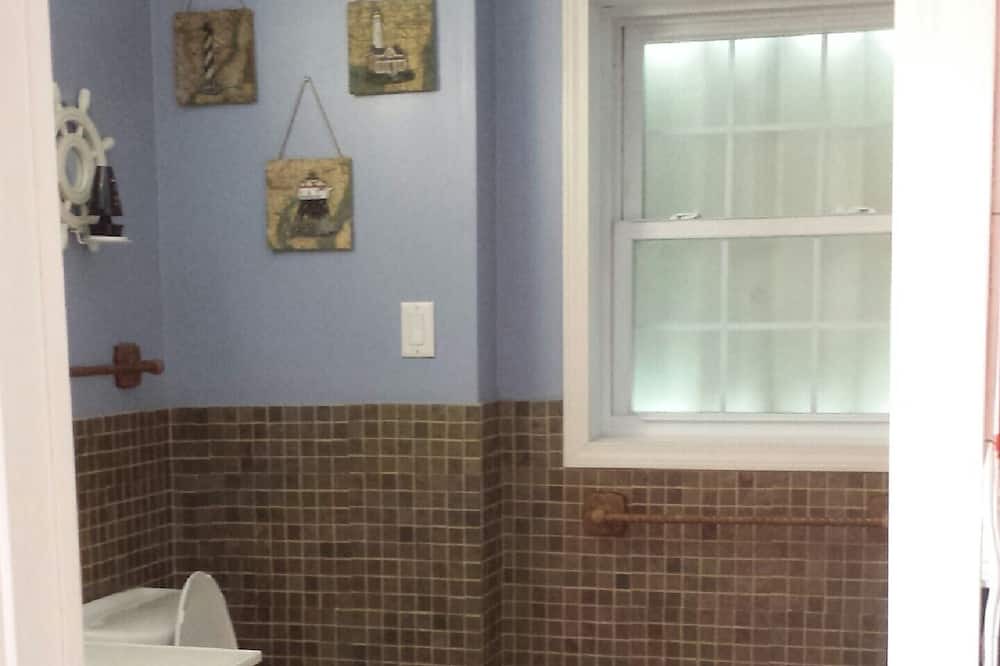Photo of Bathroom in Key Largo Village