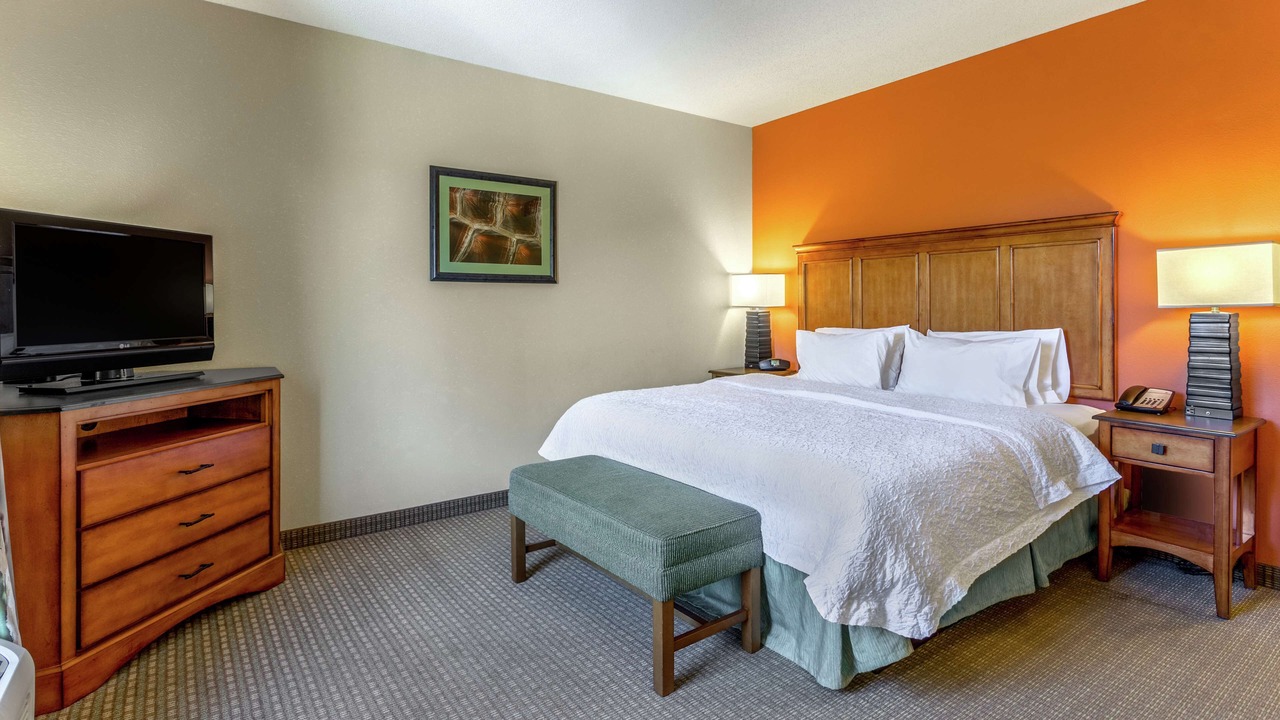 Photo of Bedroom in Okeechobee