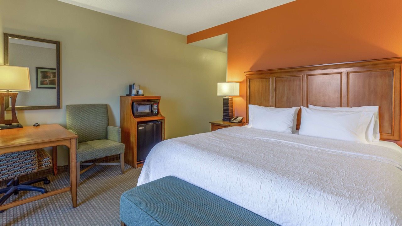 Photo of Bedroom in Okeechobee