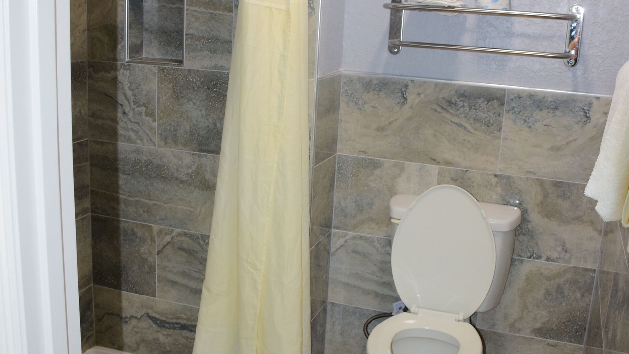 Photo of Bathroom in Okeechobee