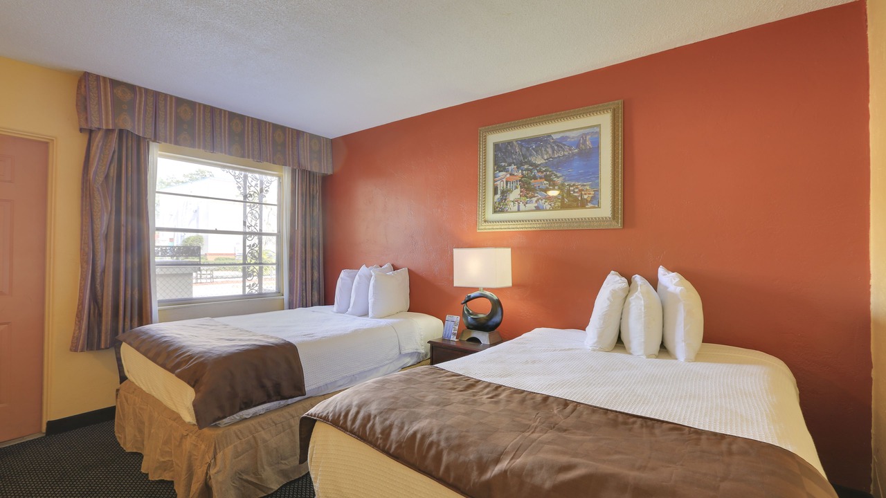 Photo of Bedroom in United Central