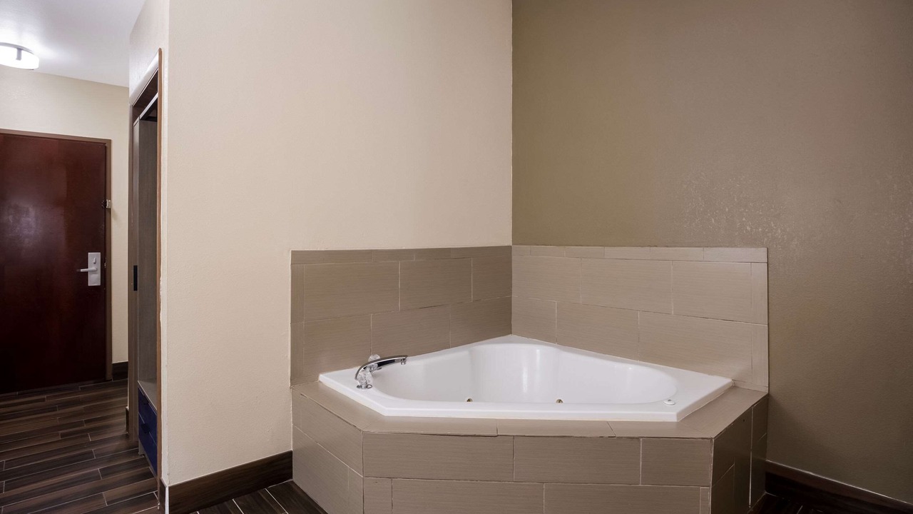 Photo of Bedroom in Midway