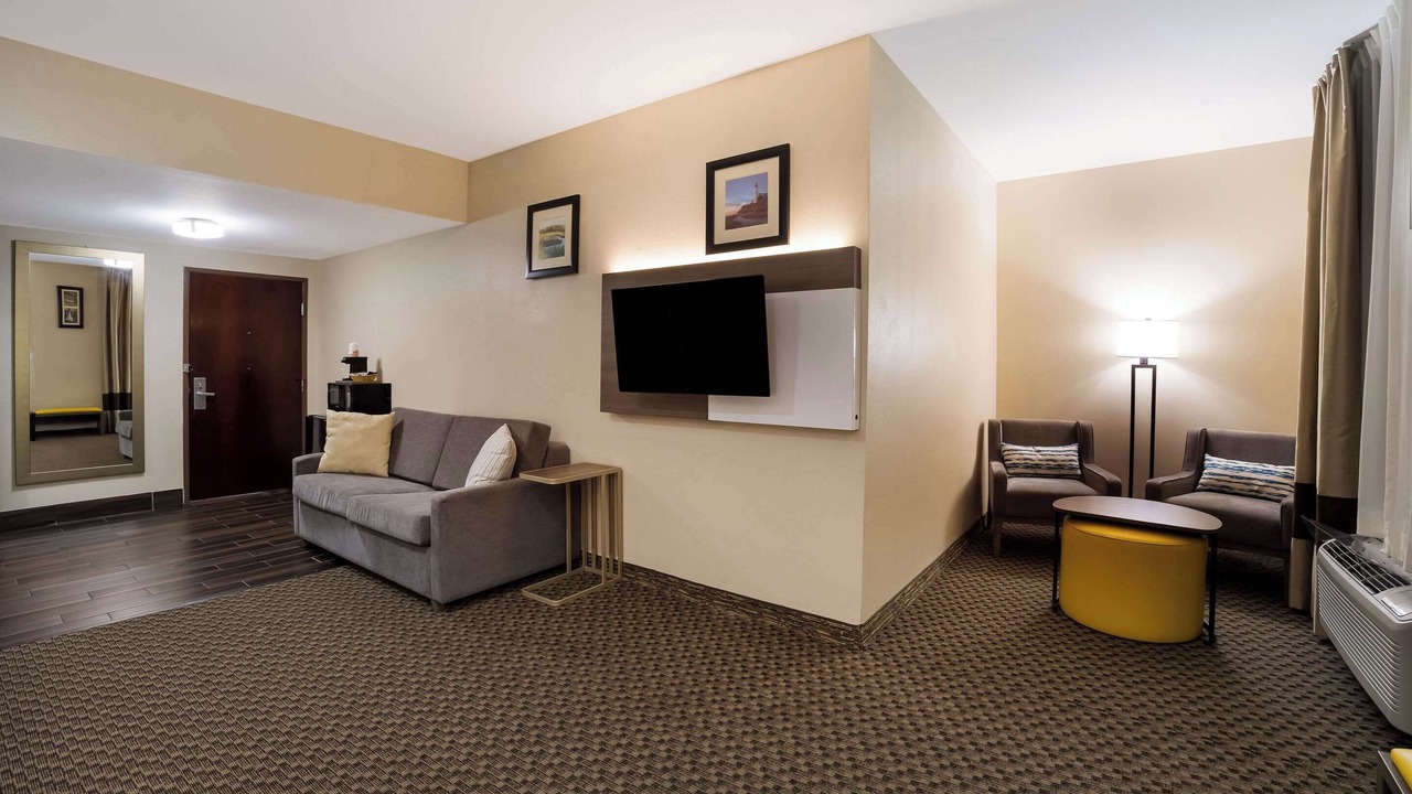 Photo of Bedroom in Midway