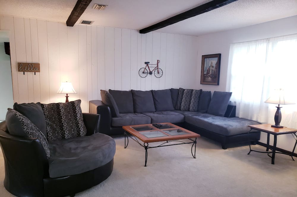 Photo of Bedroom in DeLand