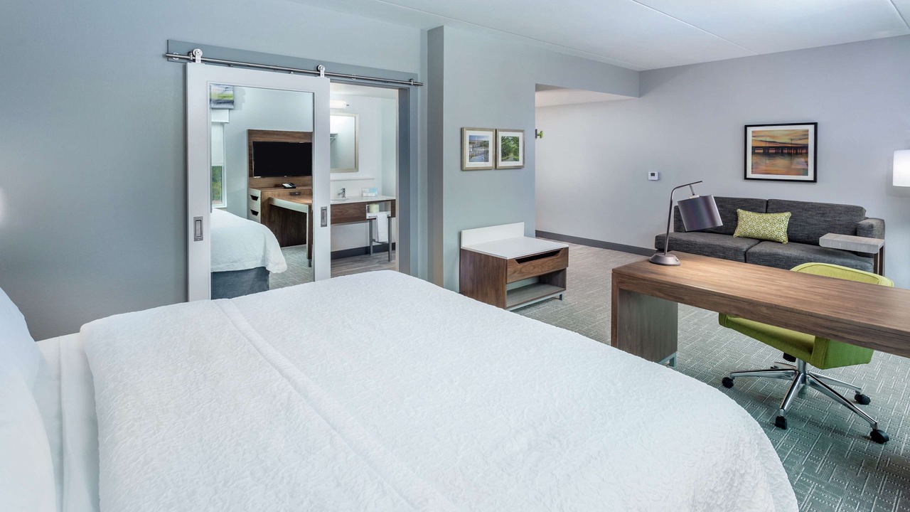 Photo of Bedroom in Saraland