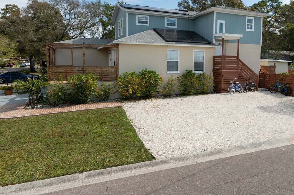Photo of Outdoor in Bayview