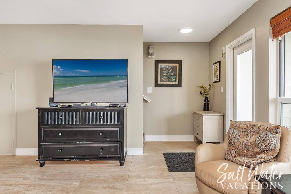 Photo of Livingroom in Miramar Beach
